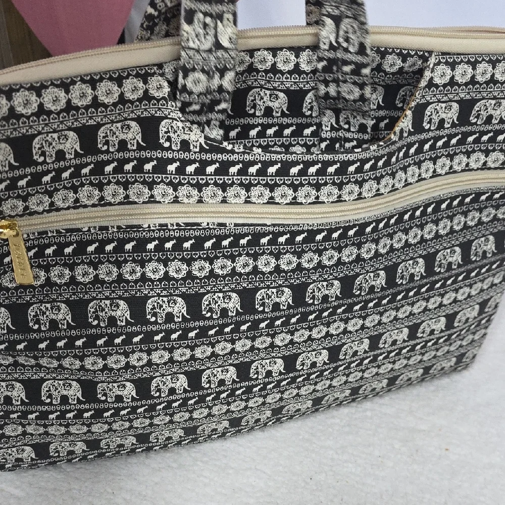 Black and White Printed Women Bag
